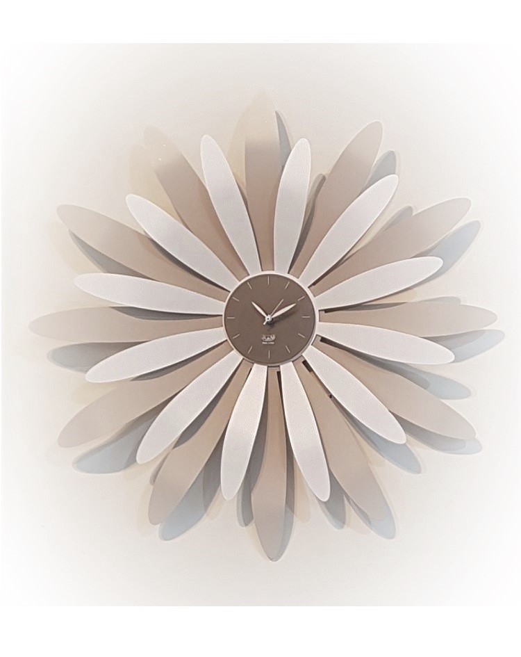 שעון קיר מעוצב - קאסיופאה - 62 ס